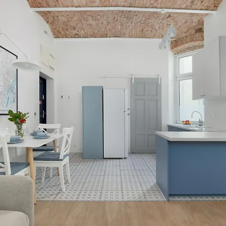 Bright Loft By Bookinghost Apartment